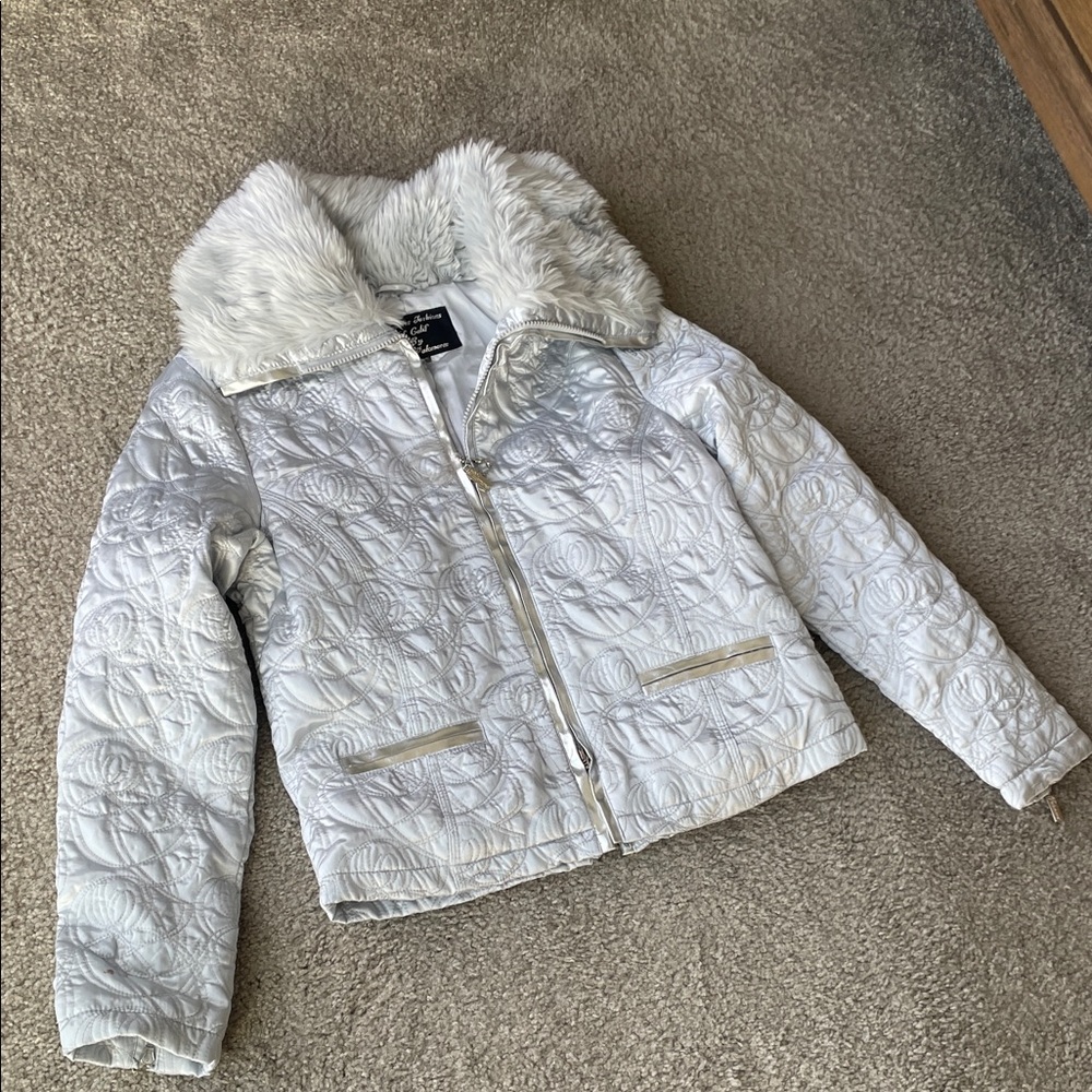 Women's Quilted Silver Jacket with Faux Fur Collar